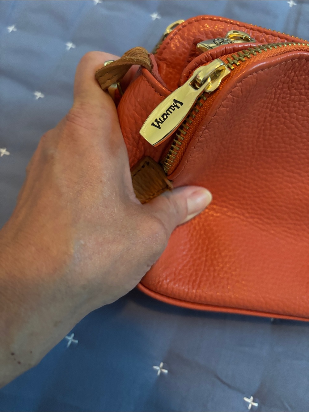 Valentina Coral-Red Pebbled Leather Shoulder Bag with Gold Chain - Picture 2 of 6